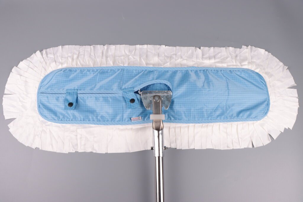 Cleanroom Mop Usage: Features and Industry Applications
