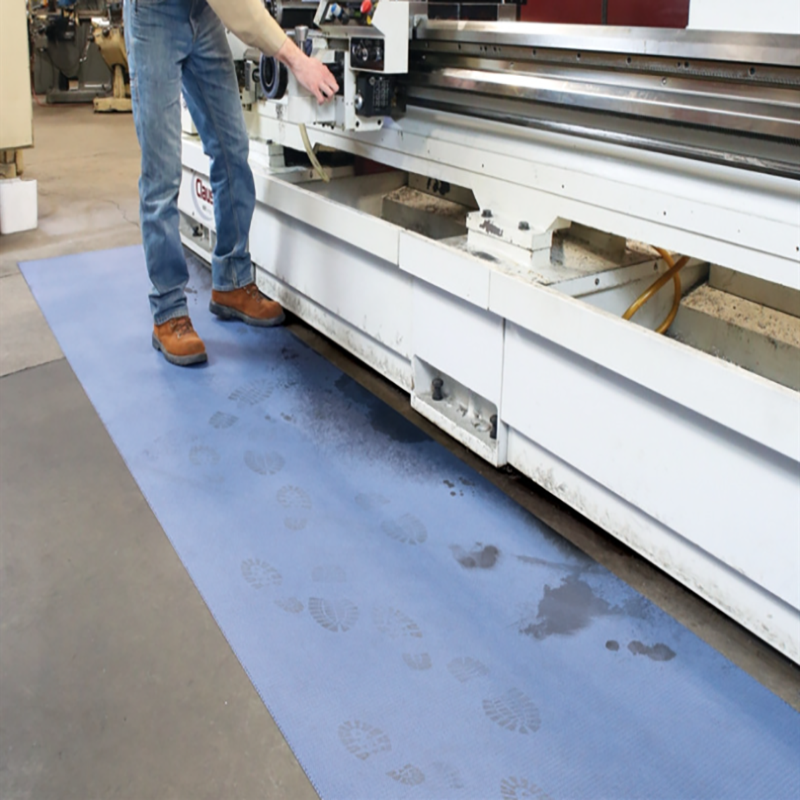 Fast Oil Spill Control for Industrial Environments